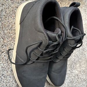 Perry Ellis Black Chukka Boots with Cream Sole